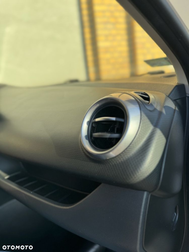 Renault Clio 0.9 Energy TCe Limited - 11