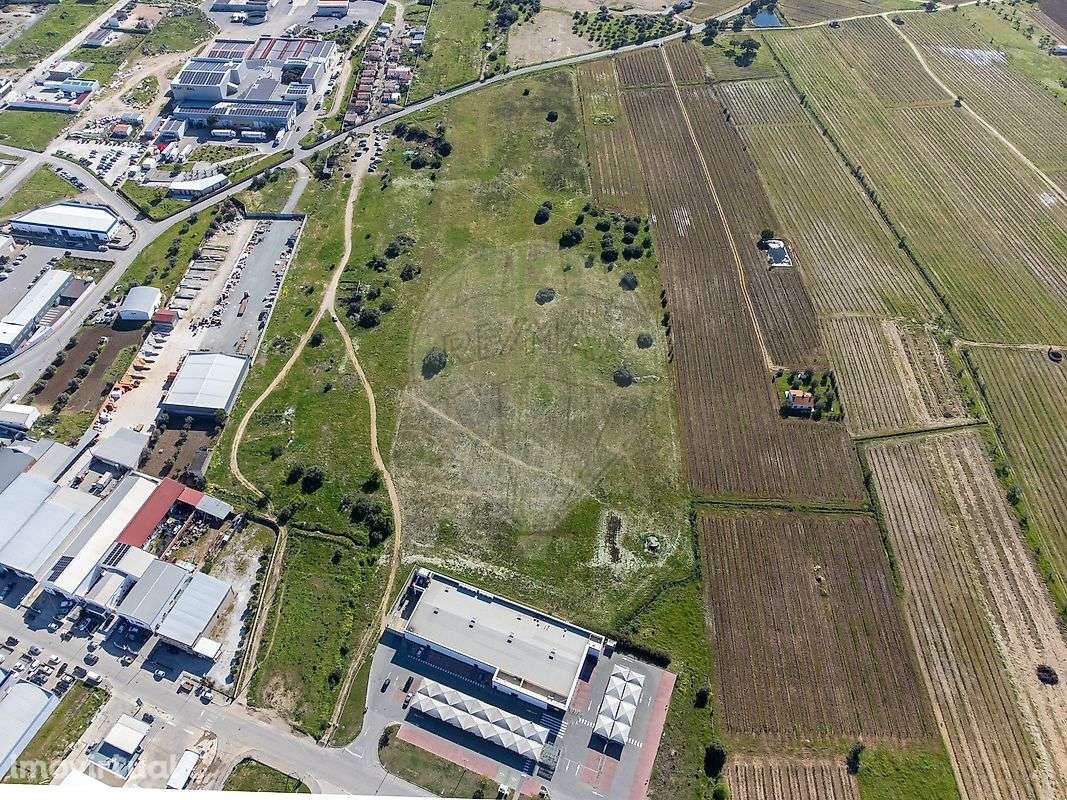 Terreno  para venda - Grande imagem: 2/19