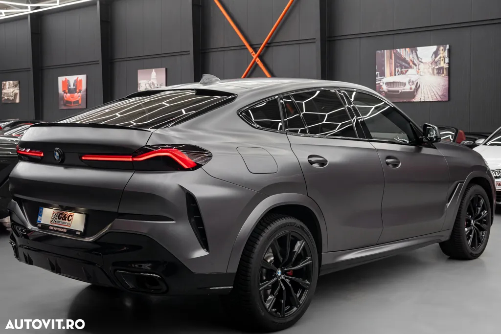 BMW X6 xDrive40i AT MHEV - 29