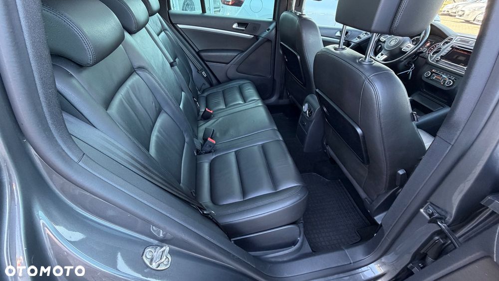 Volkswagen Tiguan 2.0 TDI 4Mot Perfectline R-Style DSG - 9