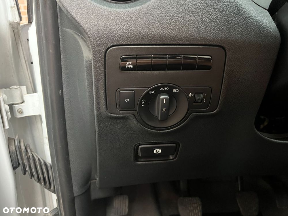 Mercedes-Benz Vito - 14