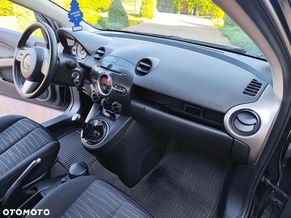 Mazda 2 1.3 MZR Active - 23