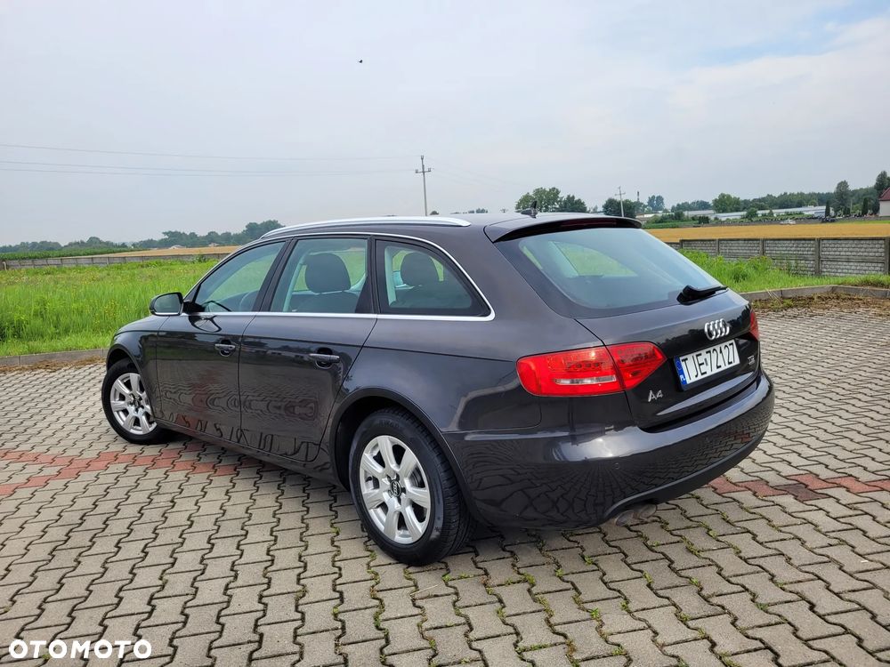 Audi A4 Avant 2.0 TDI Quattro - 11
