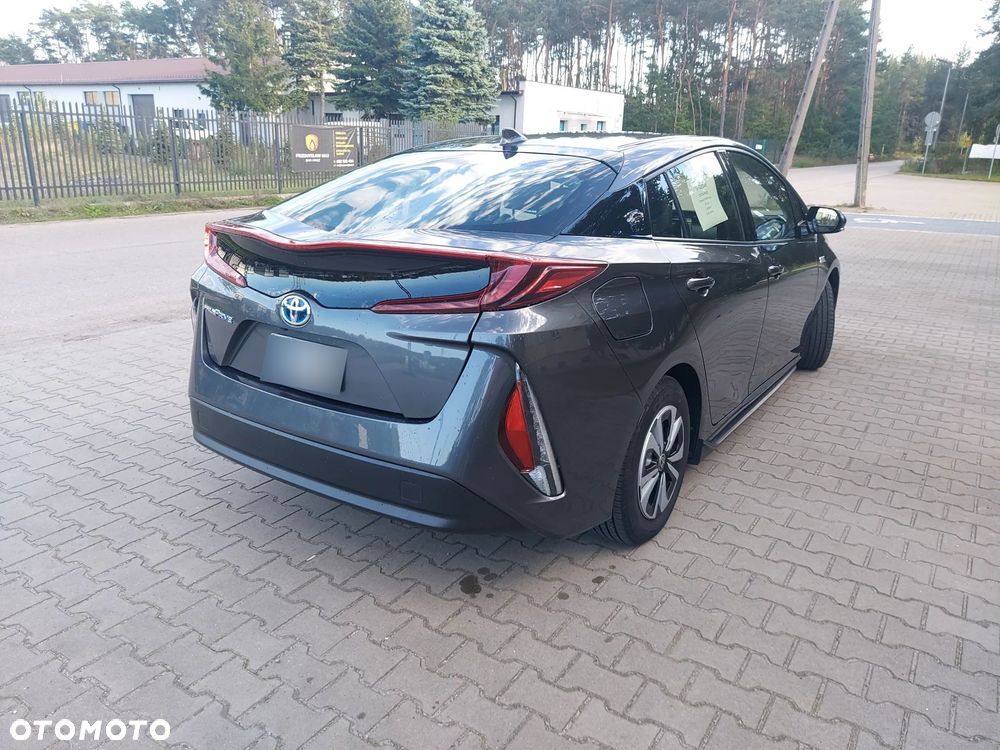 Toyota Prius Plug-in Hybrid Executive - 4