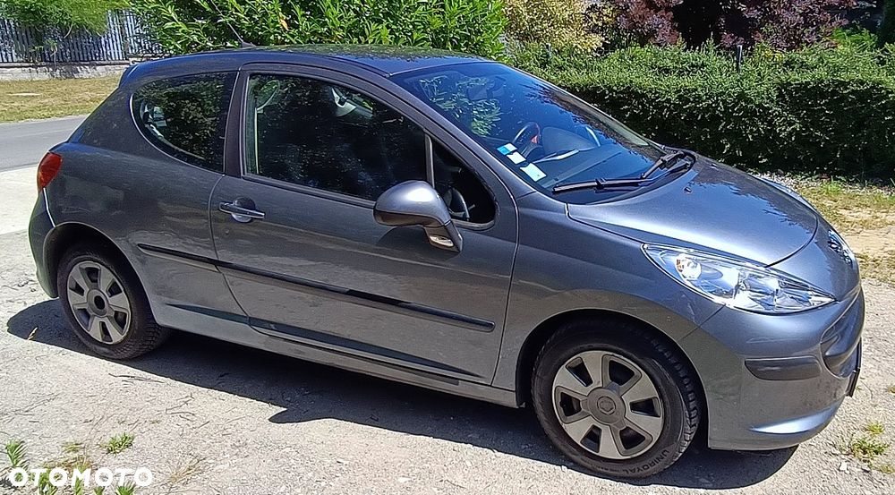 Peugeot 207 - 2