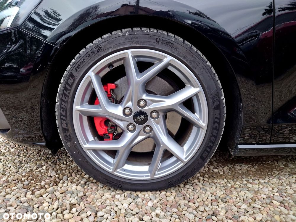 Ford Focus 2.0 EcoBlue ST - 28