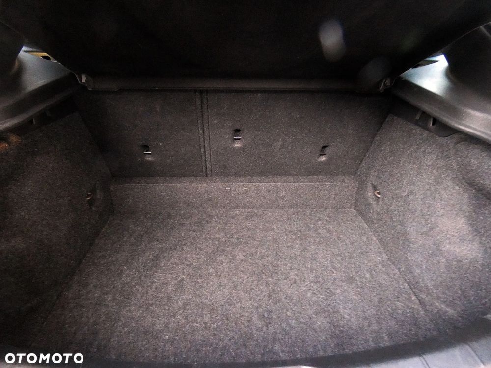 Volvo V40 Cross Country D2 Drive-E Momentum - 9