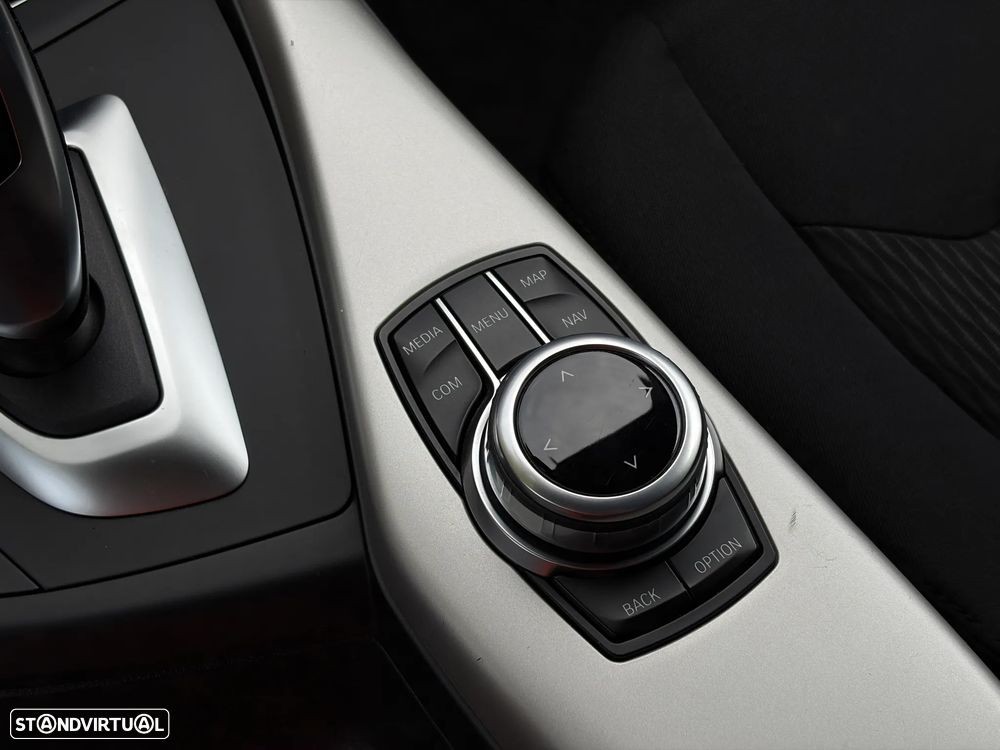 BMW 116 d Aut. Advantage - 35