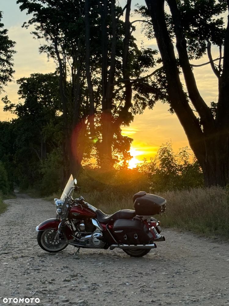 Harley-Davidson Touring Road King - 9