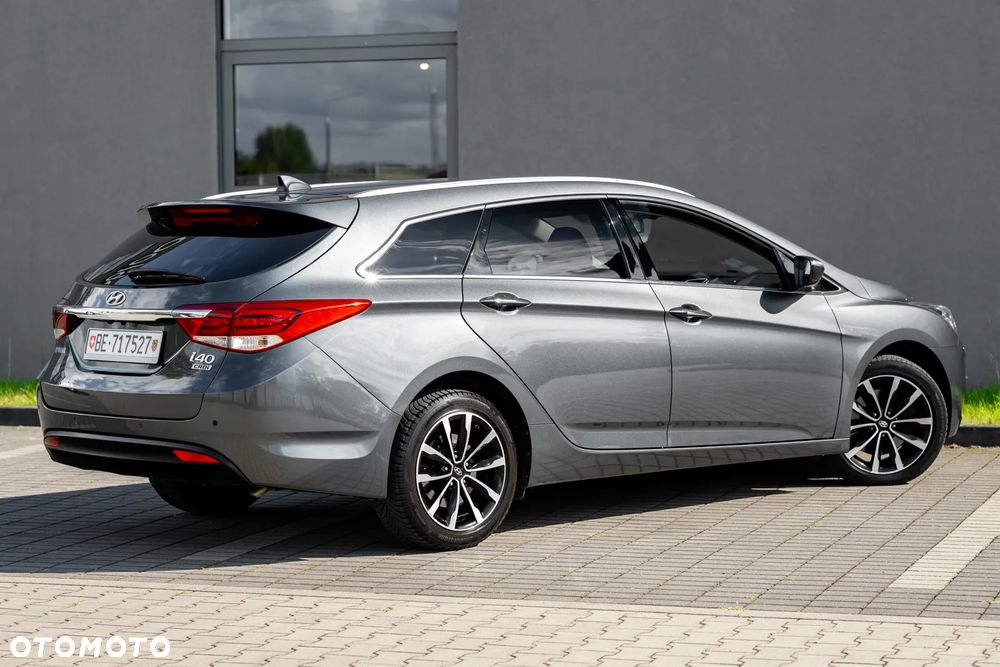 Hyundai i40 Kombi 1.7 CRDi DCT Premium - 10