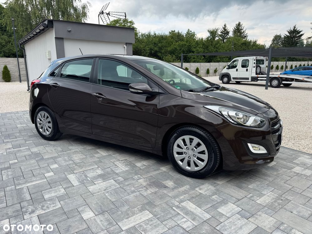 Hyundai i30 blue 1.4 Style - 4