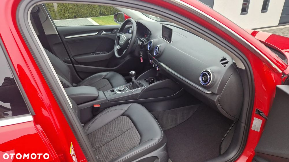 Audi A3 Sportback 1.4 TFSI S line Sportpaket - 9