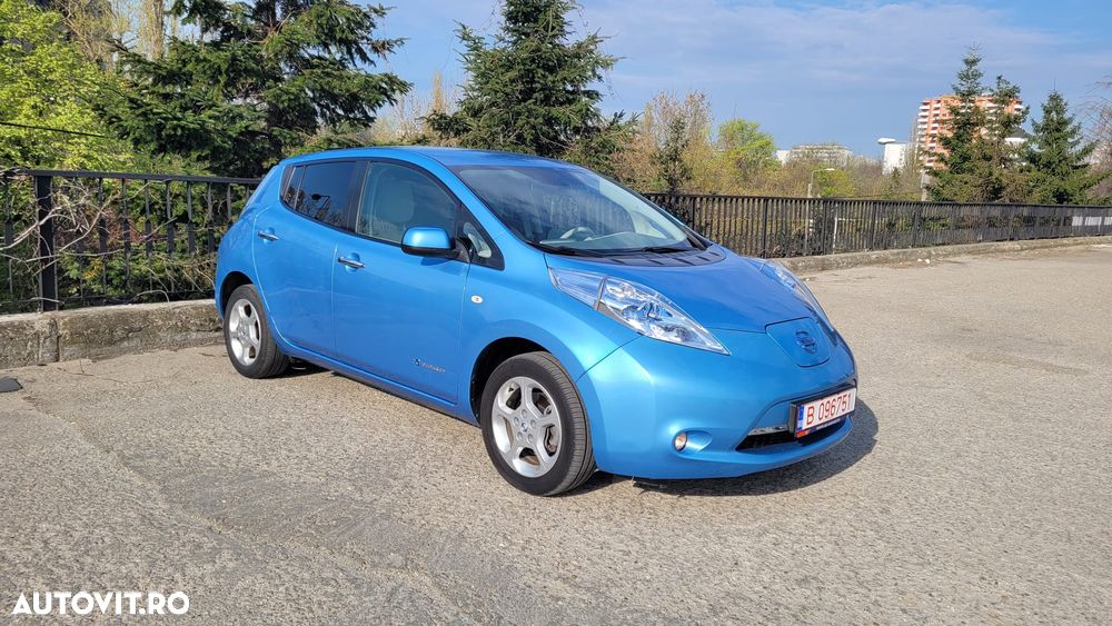 Nissan LEAF - 2