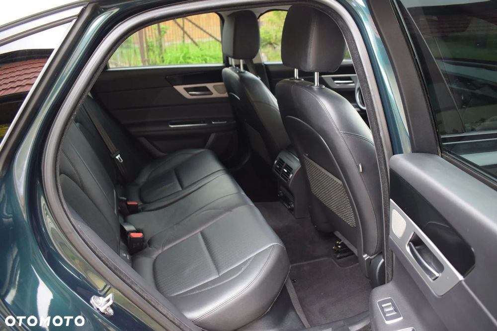 Jaguar XF 3.0 TDV6 Portfolio - 12