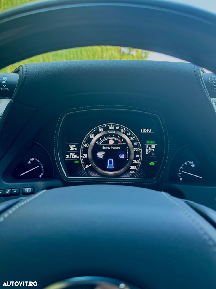 Lexus Seria LS - 8