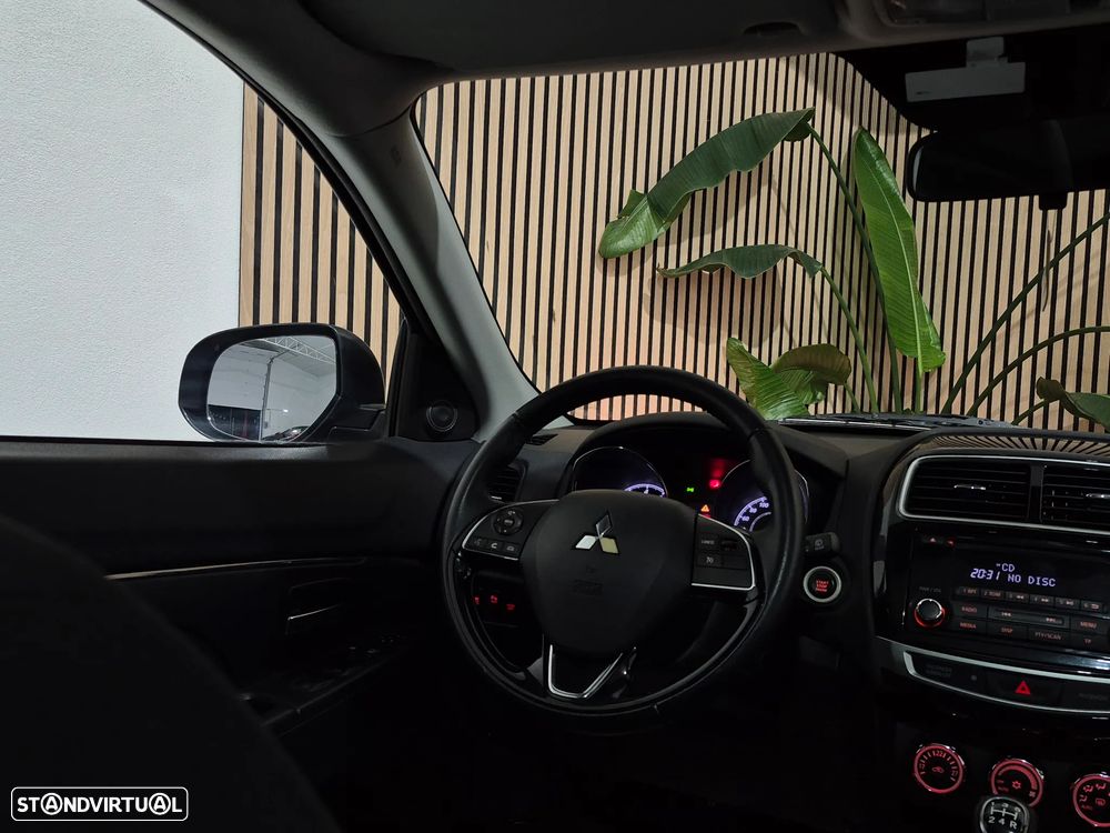 Mitsubishi ASX 1.6 Cross City - 11