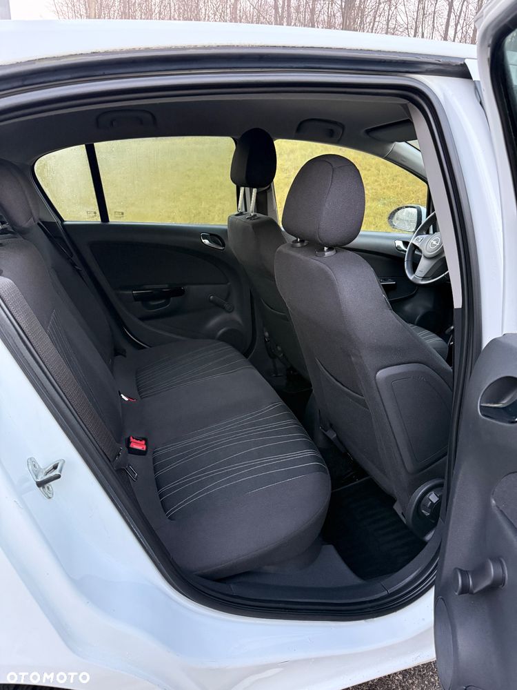 Opel Corsa 1.4 16V Cosmo - 22