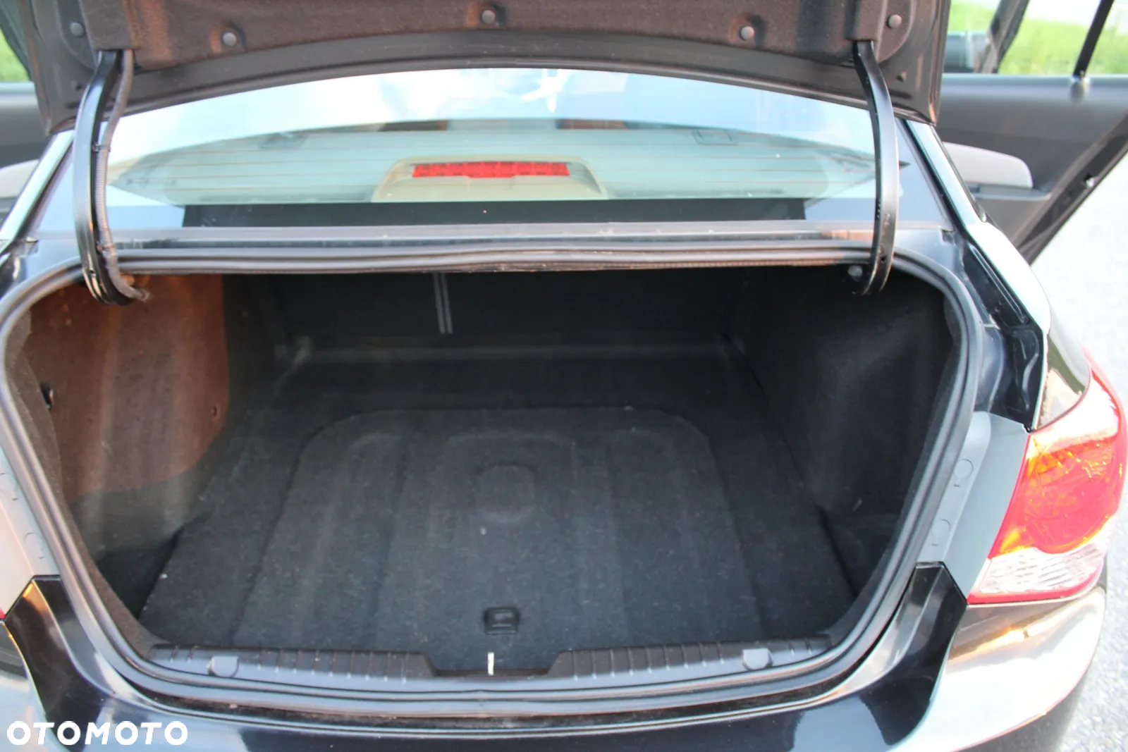 Chevrolet Cruze 1.6 LS - 14