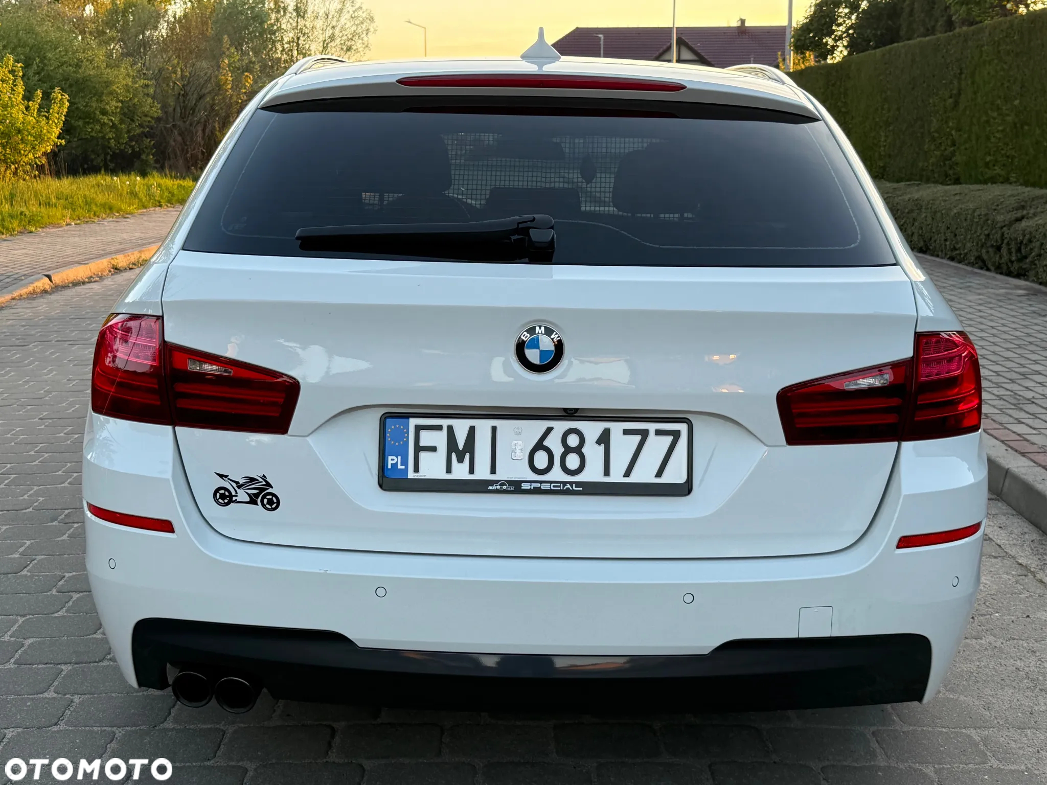 BMW Seria 5 530d xDrive Touring Sport-Aut - 10