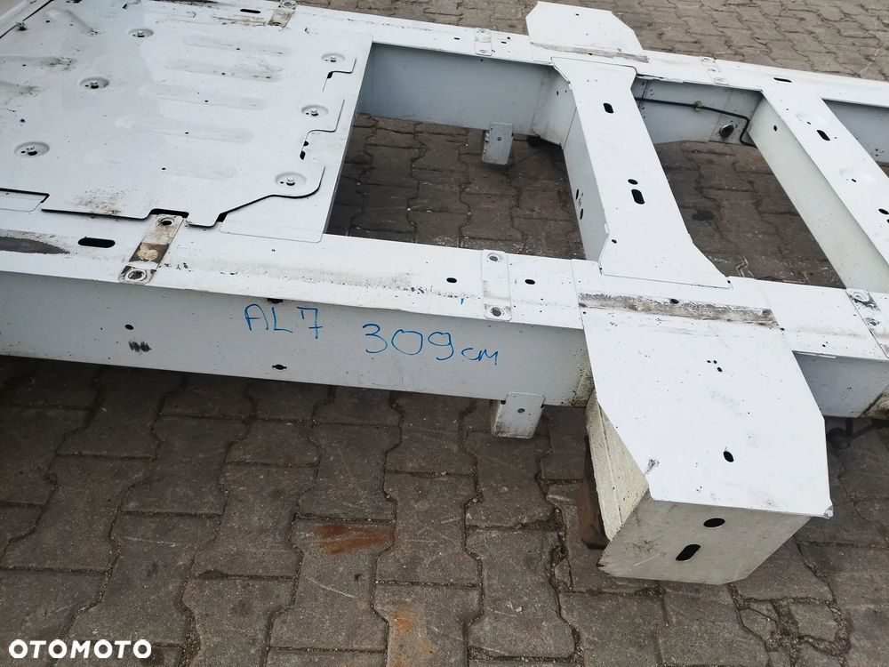 Rama Master III Movano B Nissan NV400 2010r- 309cm - 6