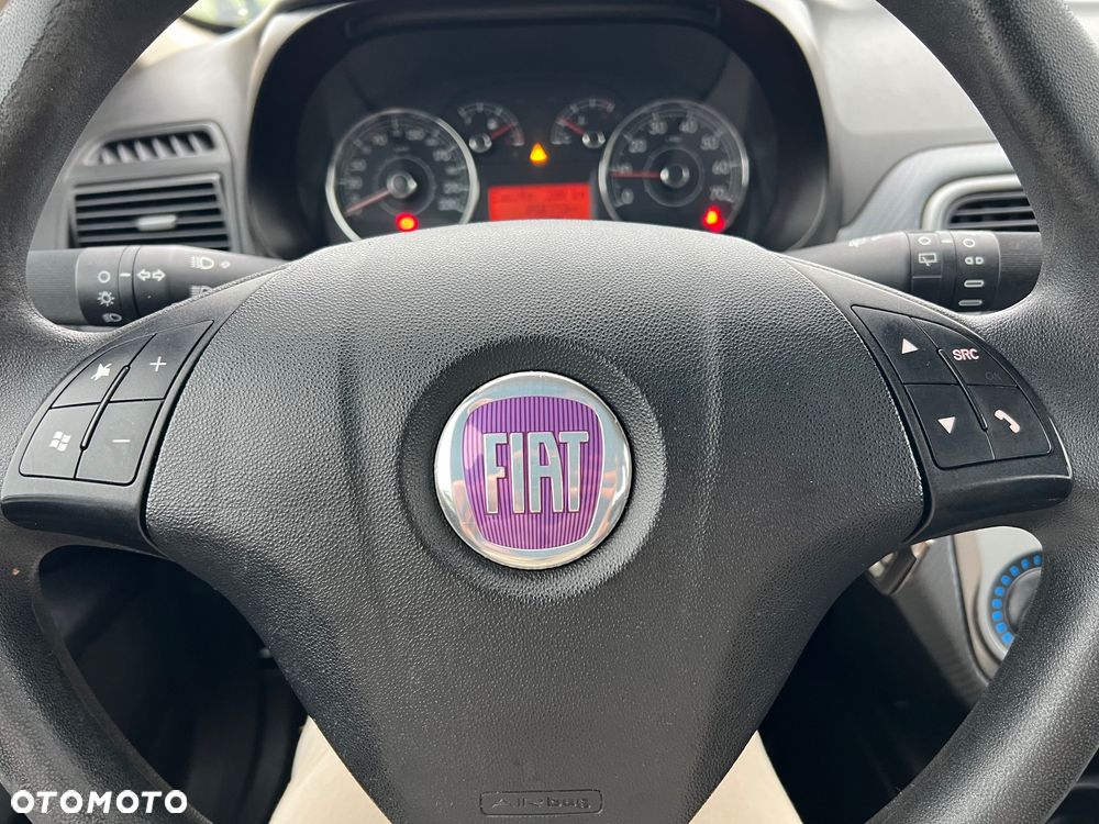 Fiat Grande Punto - 25