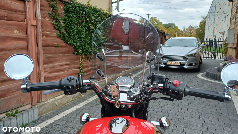 Royal Enfield Classic - 19