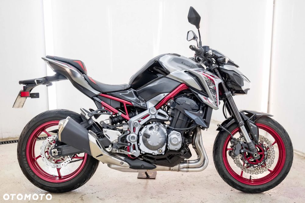 Kawasaki Z 900 - 5