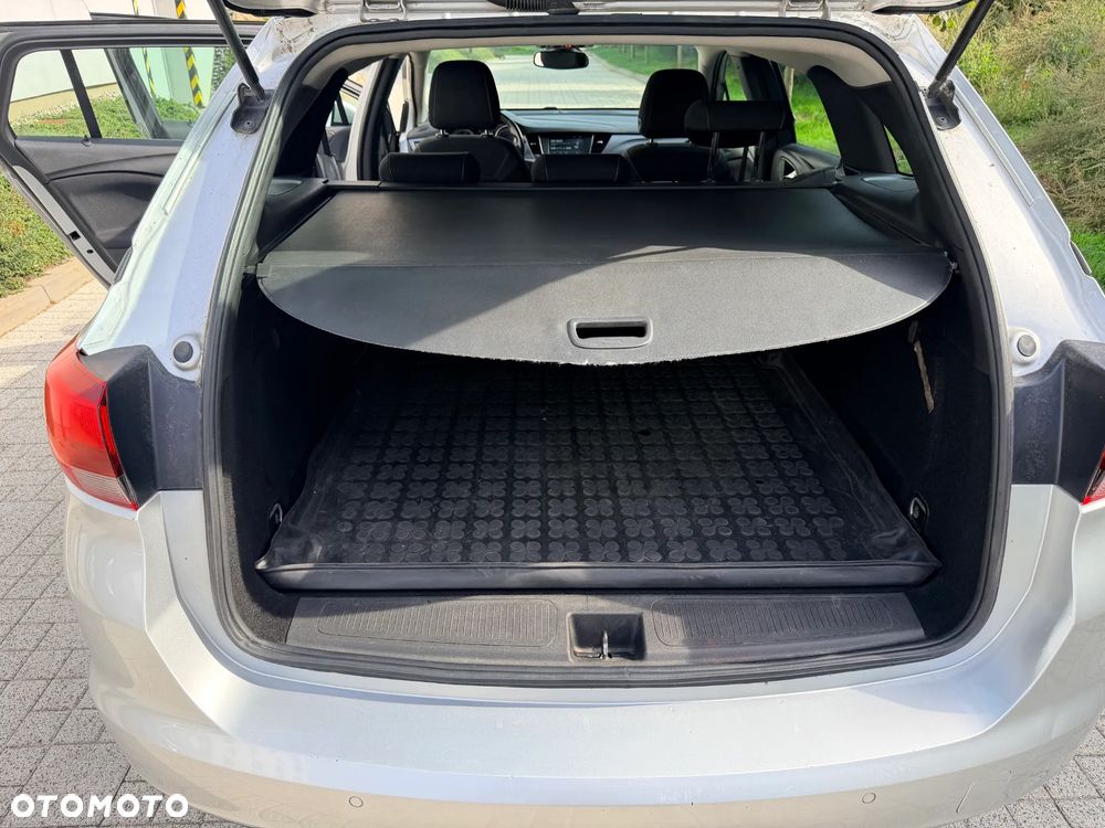 Opel Astra 1.6 CDTI Elite S&S - 12