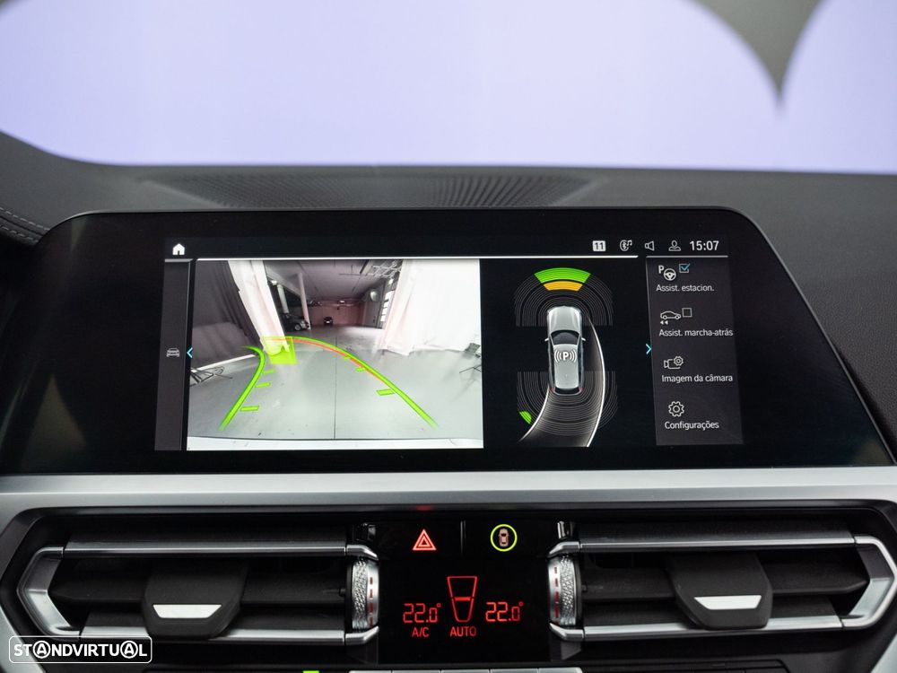 BMW 330 e Line Luxury Auto - 36