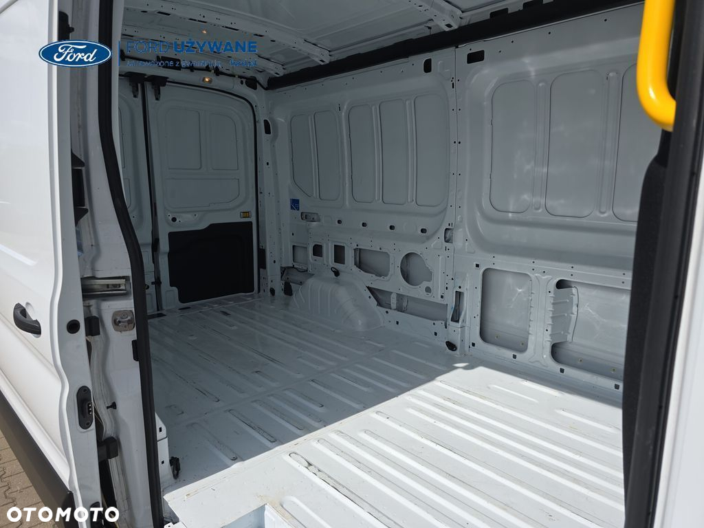 Ford Transit - 24