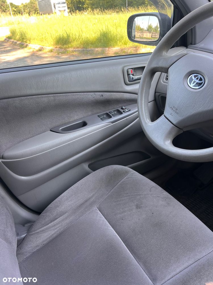 Toyota Prius - 13