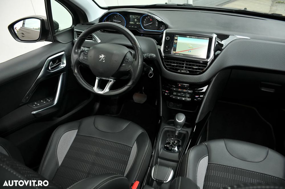Peugeot 2008 PureTech 110 Stop&Start EAT6 Allure - 5