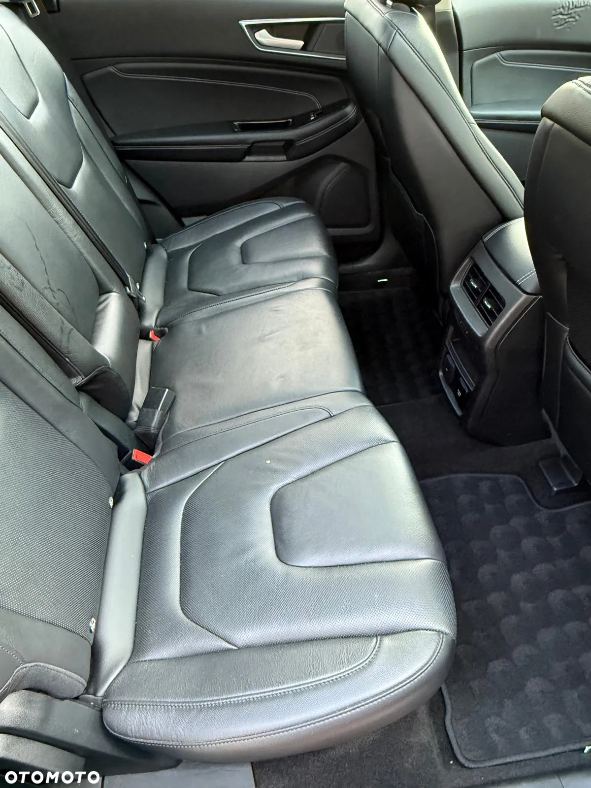 Ford Edge 2.0 EcoBlue Titanium - 27