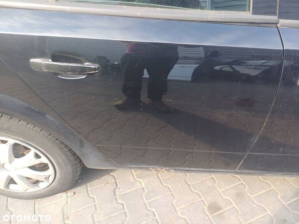 DRZWI KOMPLETNE PRAWY TYŁ OPEL ASTRA H Z21B - 2