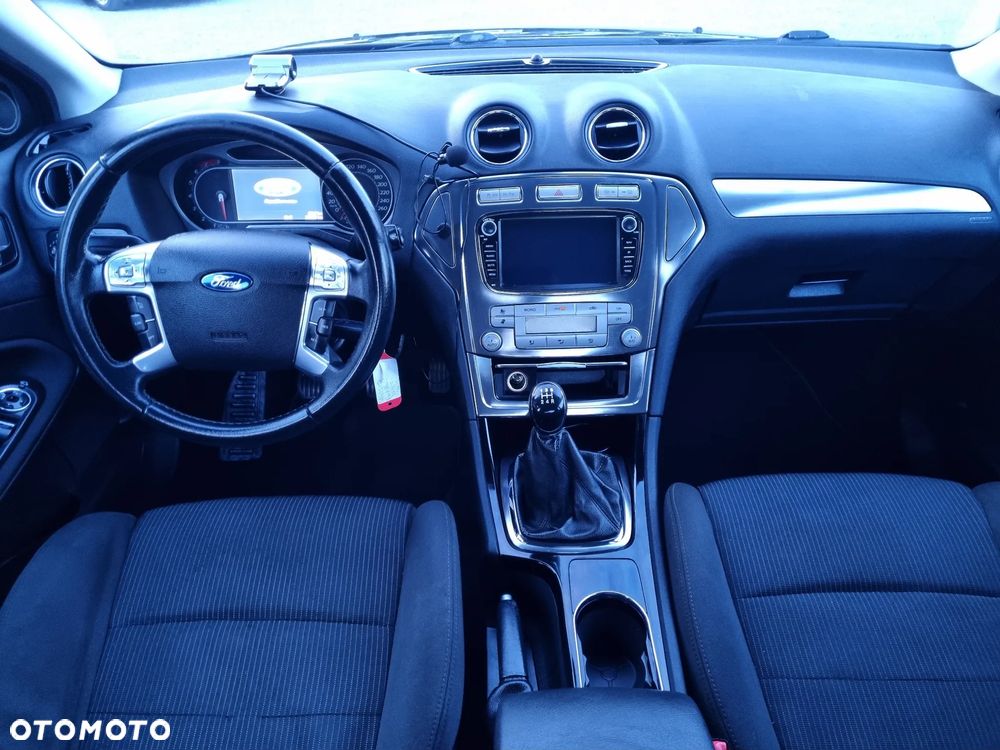 Ford Mondeo 2.0 Platinium X - 15