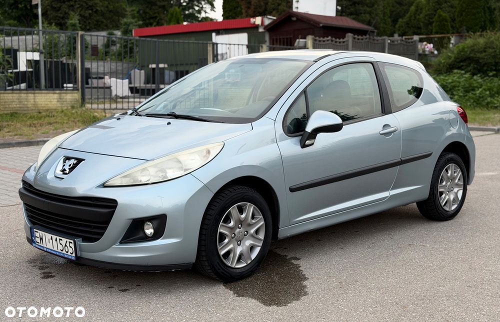 Peugeot 207 - 1