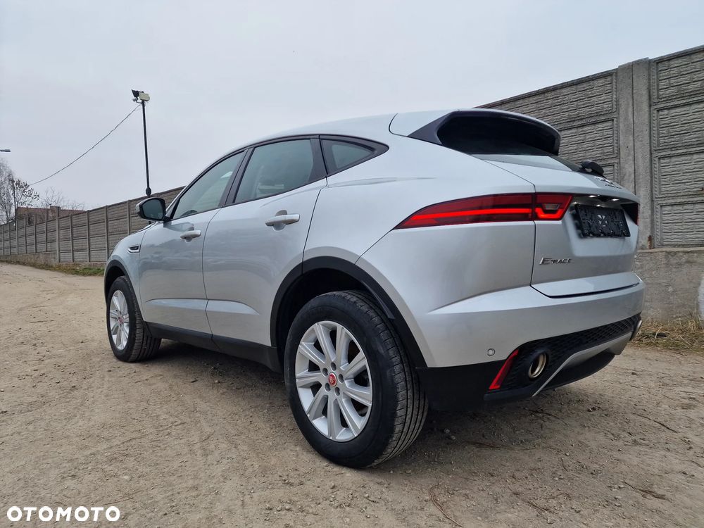 Jaguar E-Pace P200 AWD R-Dynamic S - 37