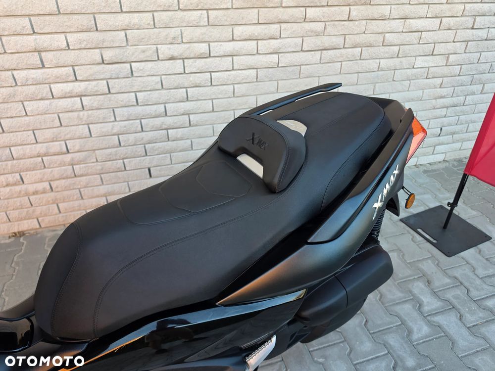 Yamaha X-max - 16