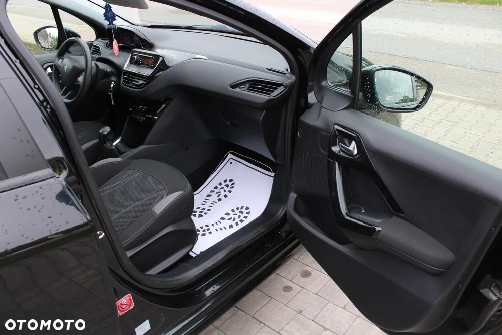 Peugeot 208 1.4 HDi Access - 16