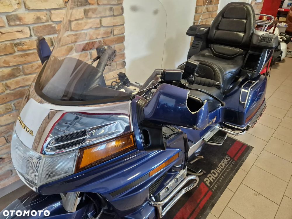 Honda GL - 13