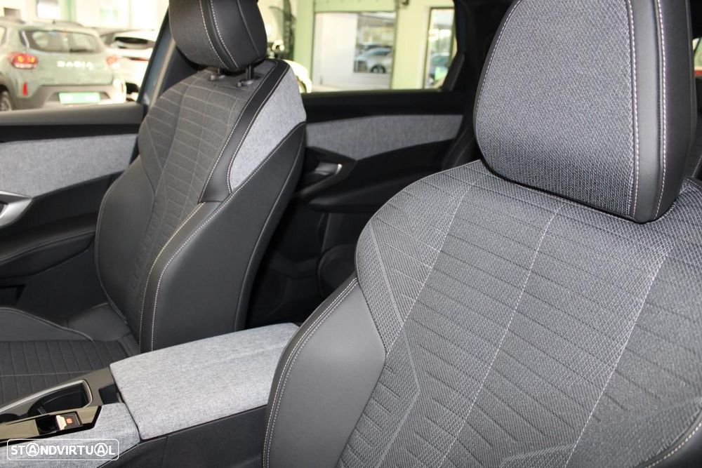 Peugeot E-5008 73 kWh Allure - 11