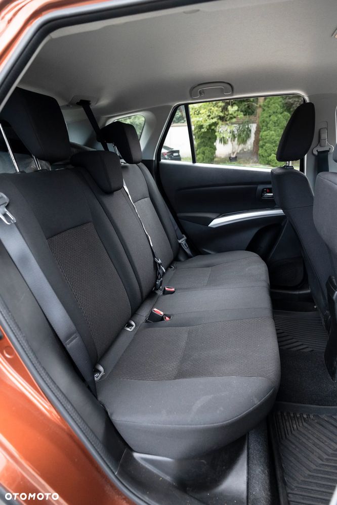 Suzuki SX4 S-Cross - 12