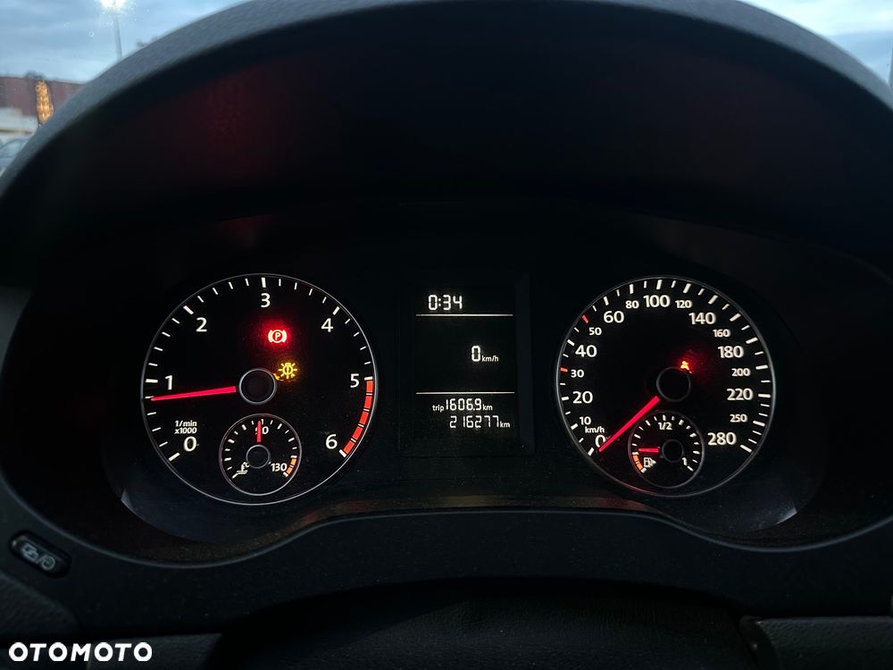 Volkswagen Jetta 2.0 TDI Comfortline - 24