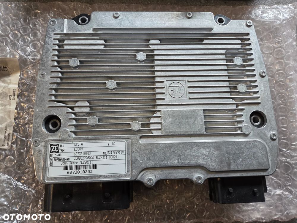 Sterownik skrzyni ZF John Deere AL220111, 6073010203
