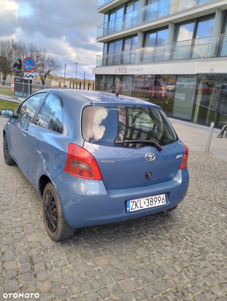 Toyota Yaris 1.0 Terra - 4