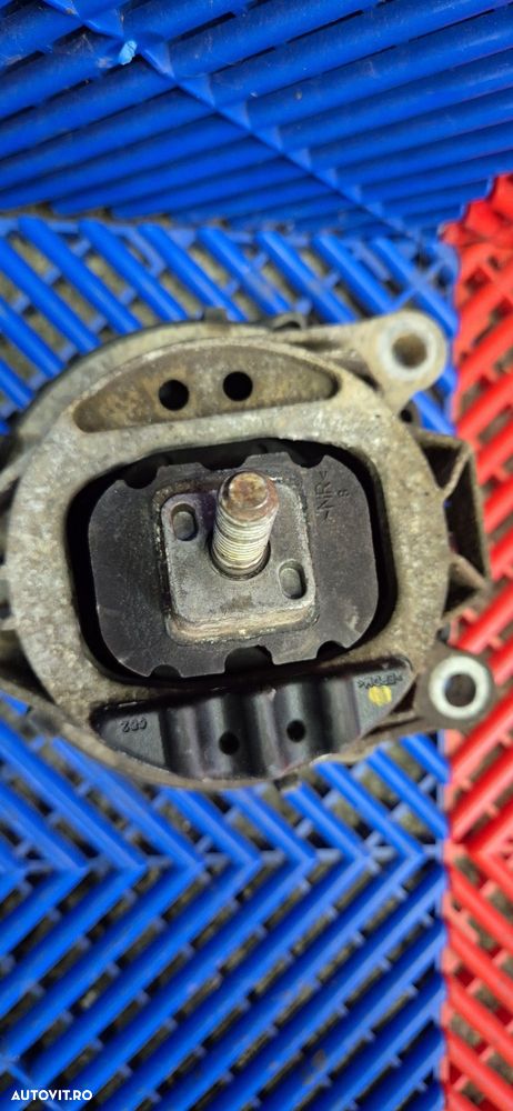Tanpon/tampoane motor bmw X3 F25 2.0d N47 184cp euro 5 automat - 6