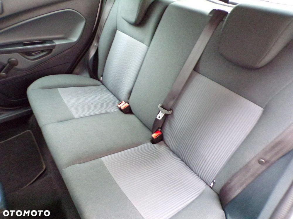 Ford Fiesta 1.25 Trend EU5 - 27