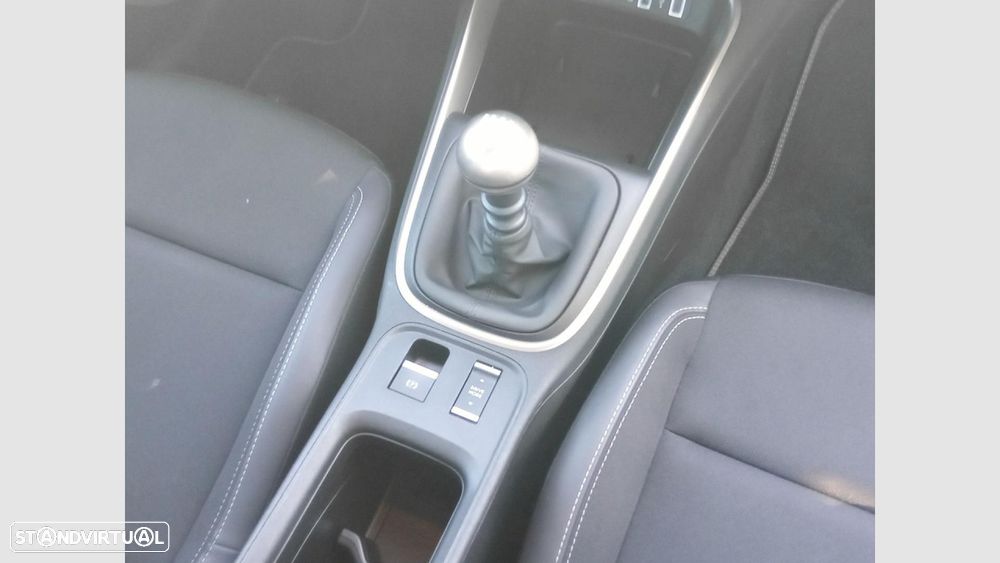 Jeep Avenger 1.2 GSE T3 Altitude - 23