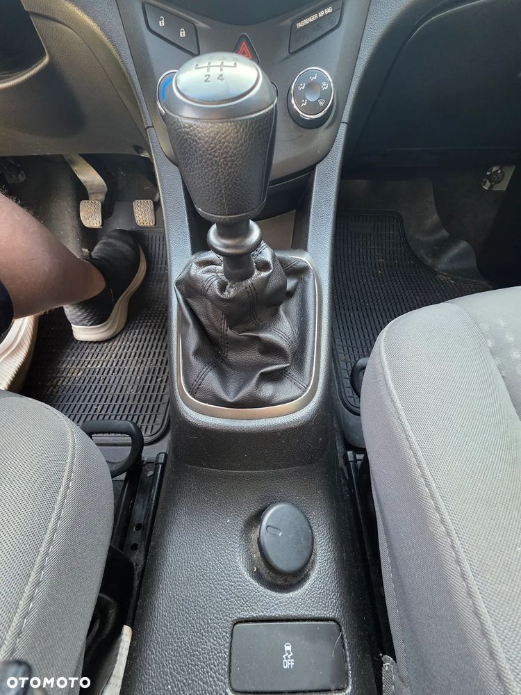 Chevrolet Aveo 1.2 LS+ - 14