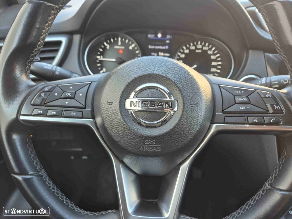 Nissan Qashqai 1.5 dCi N-Connecta J18 - 13